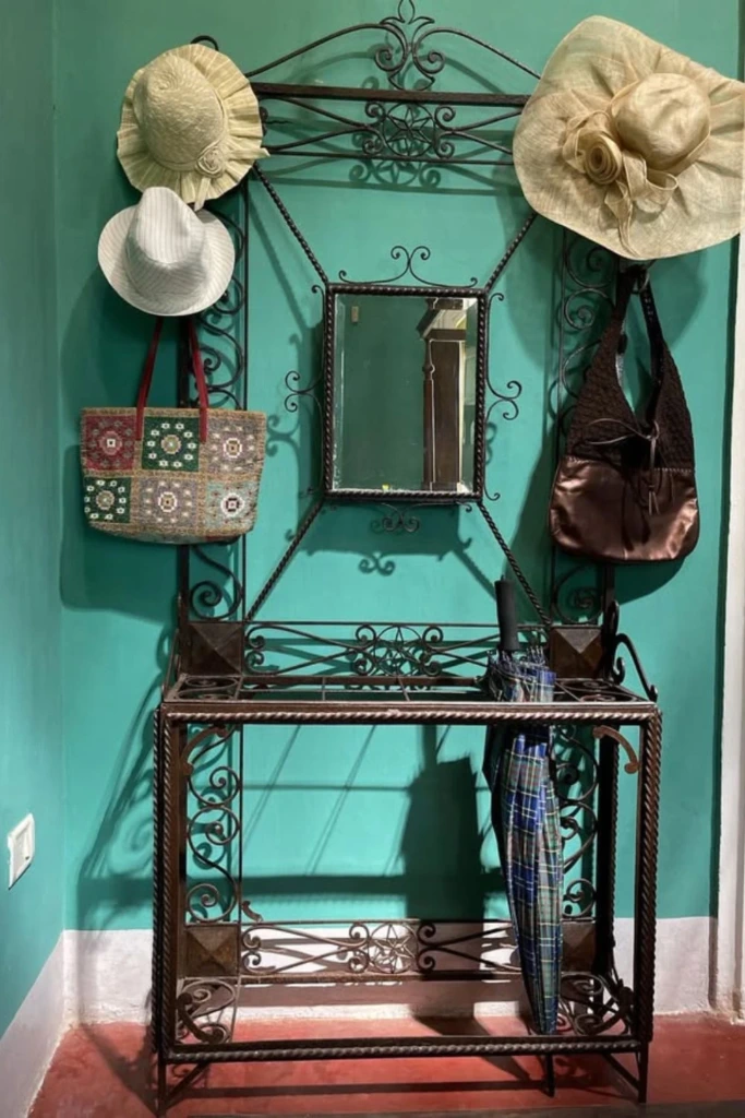 Vintage Entry Rack