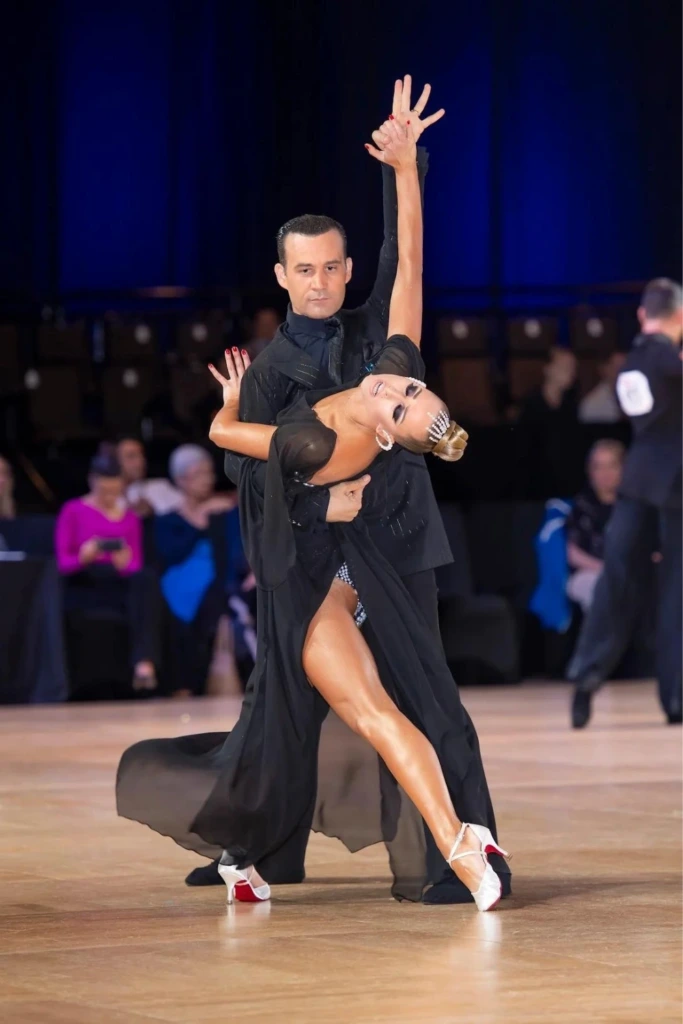24. Dancing Competition