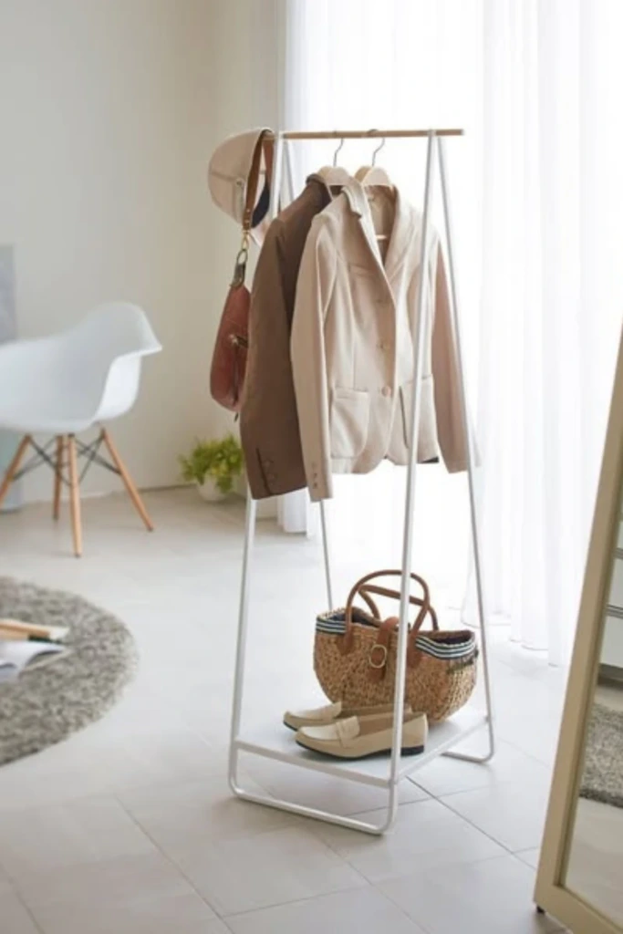 Daily Outfit Rack