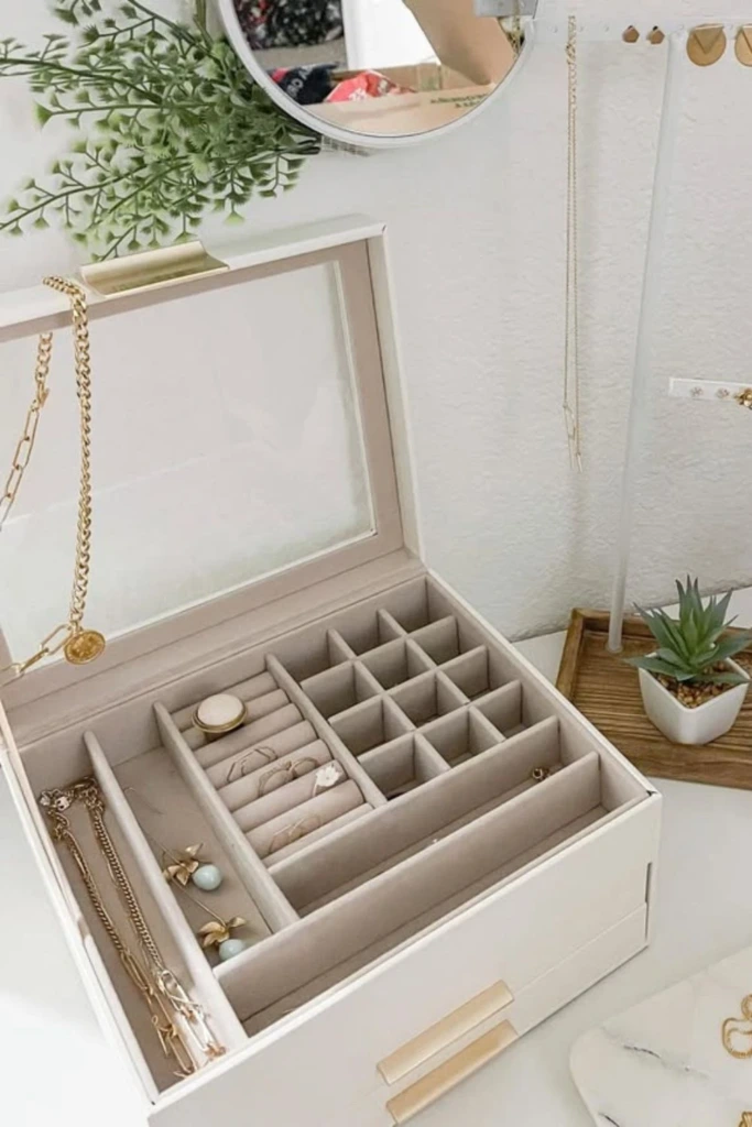 Modern Jewelry Box
