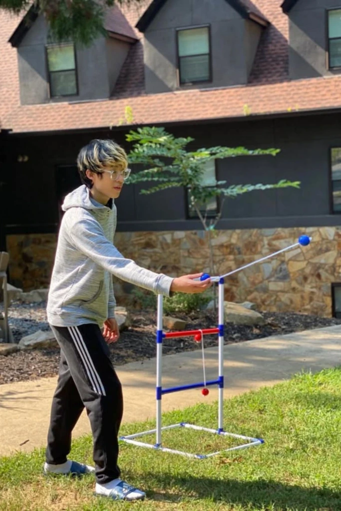 Ladder Toss