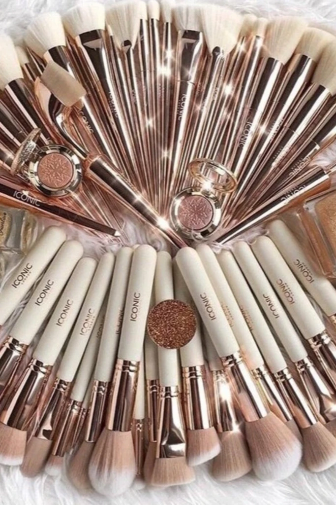 Brush Set Organization