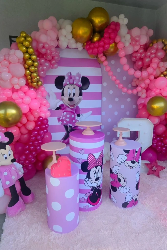 Hot Pink Minnie Balloon Wall
