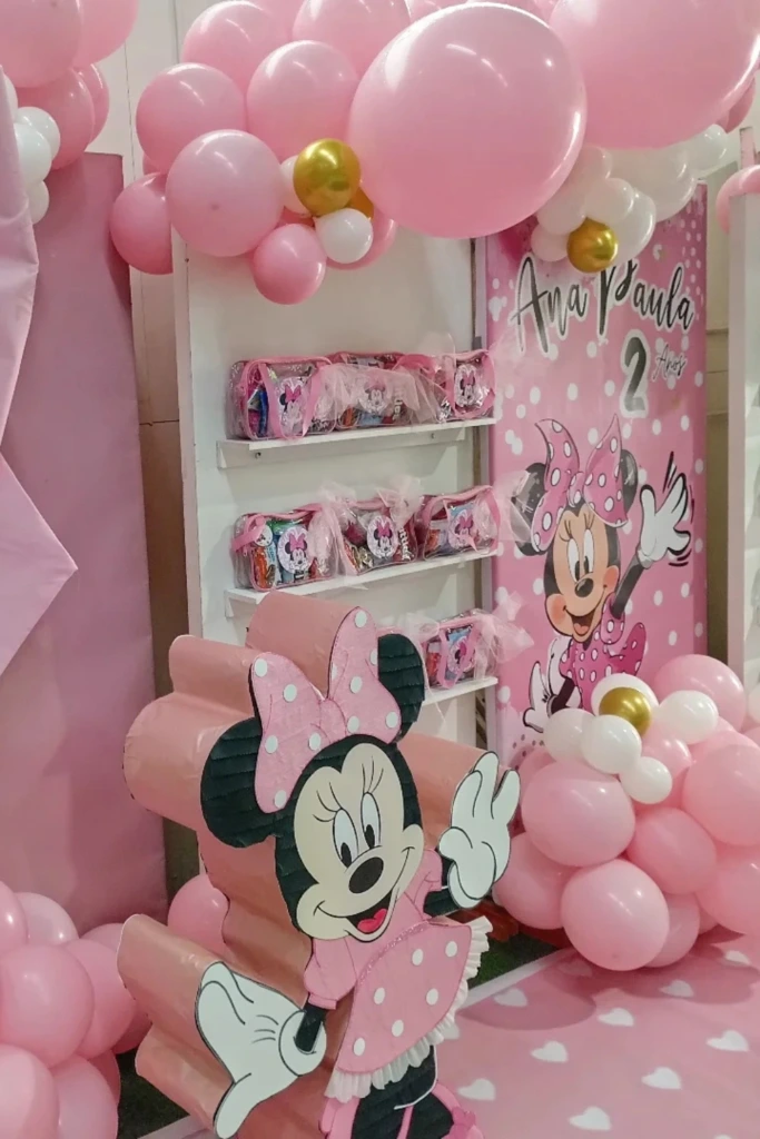 Minnie Gift Corner Display