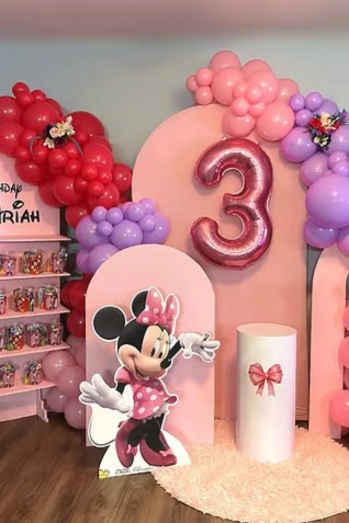 Minnie Number Balloon Display