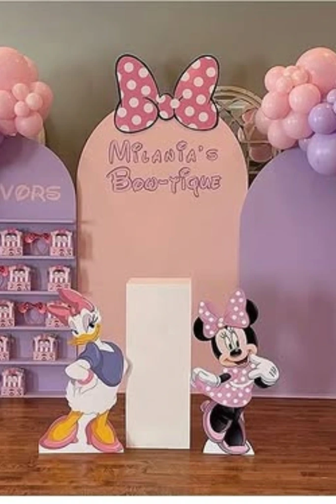 Minnie Boutique Balloon Display