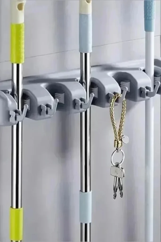 Entryway Clip Rail