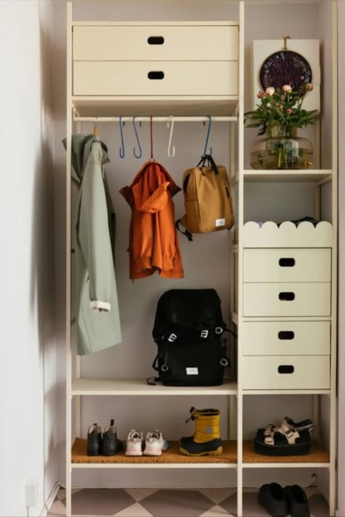 Open Locker Storage