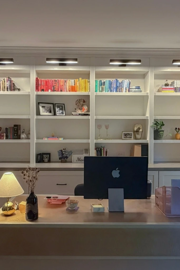 Bright Display Shelf Wall