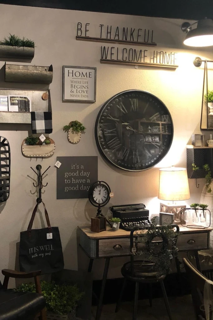 Rustic Gallery Wall Organizer