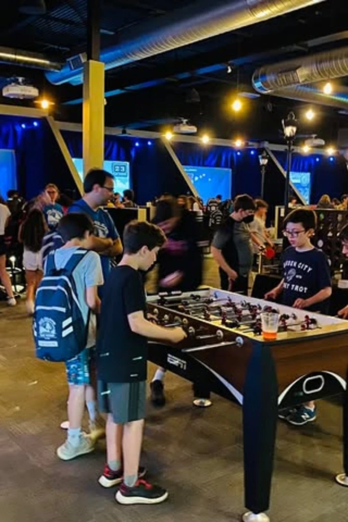 Game Lounge Night