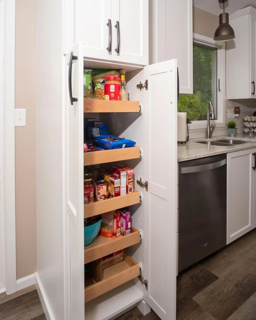 10. Pull-Out Simplicity