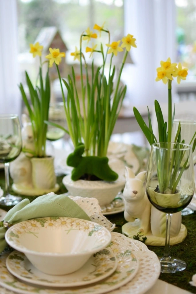 6. Unique Spring Centerpiece with Daffodils