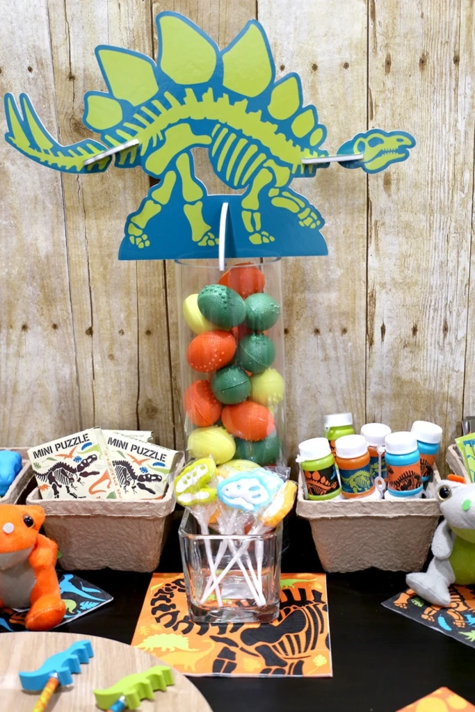 4. Dinosaur Dig Theme