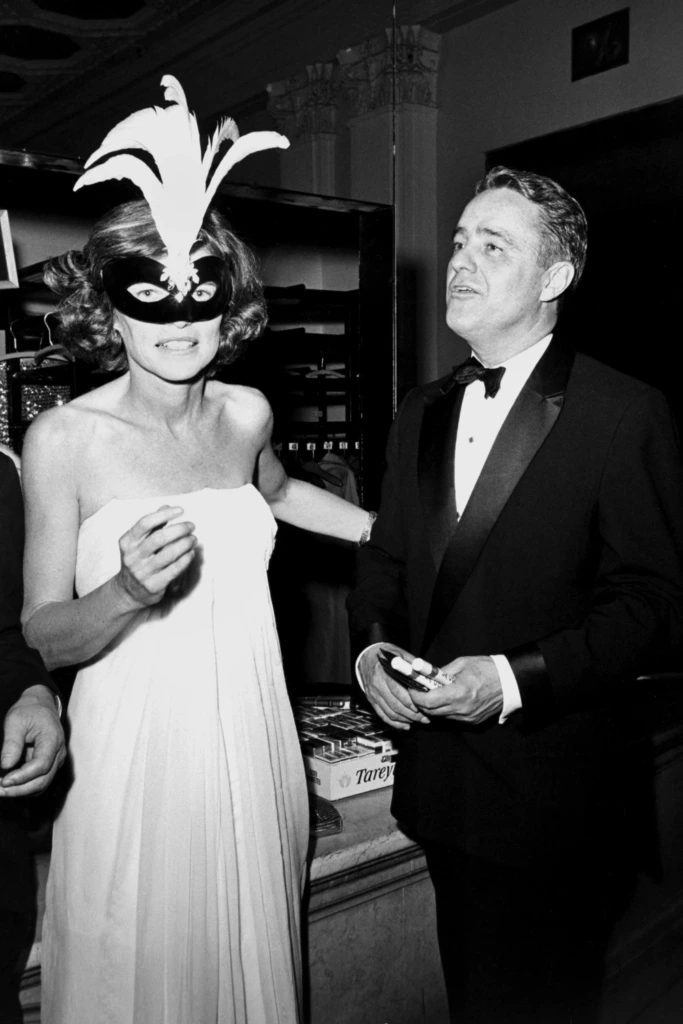 4. Black and White Ball