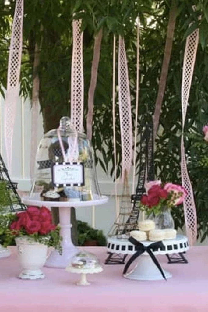 16. French Theme