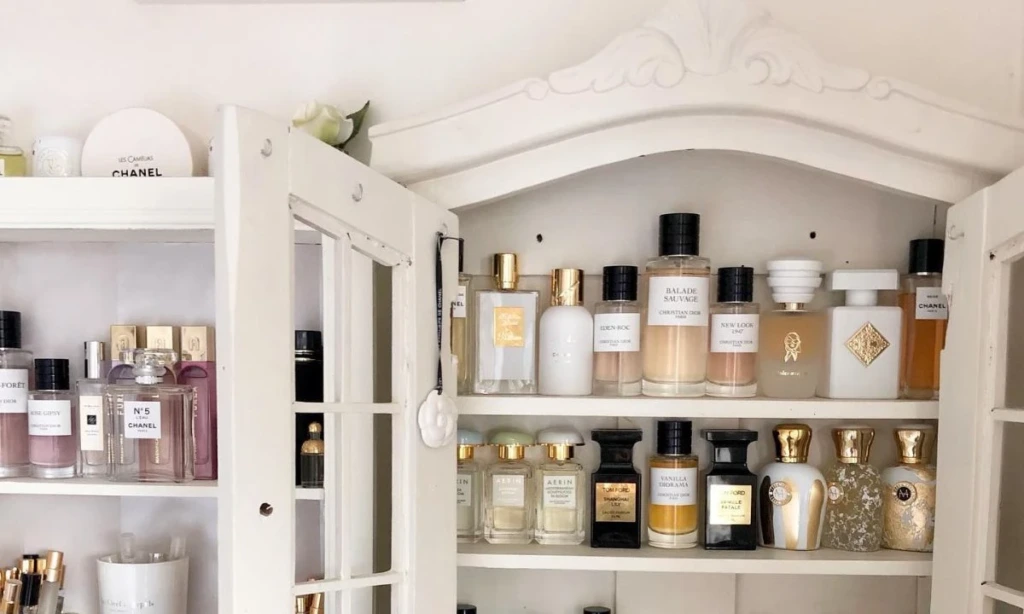 Creative Perfume Storage