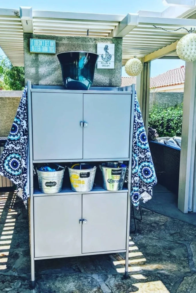Standing Towel Station