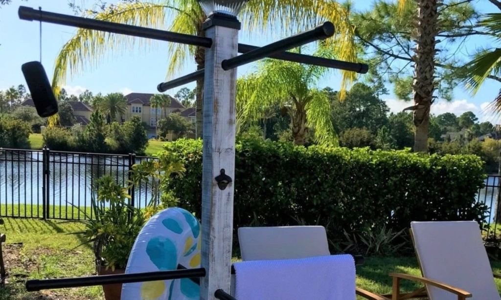 Poolside Towel Trees