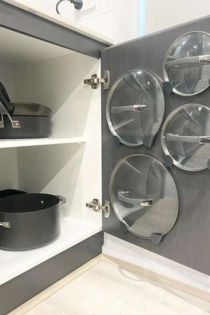 Cabinet Door Mount