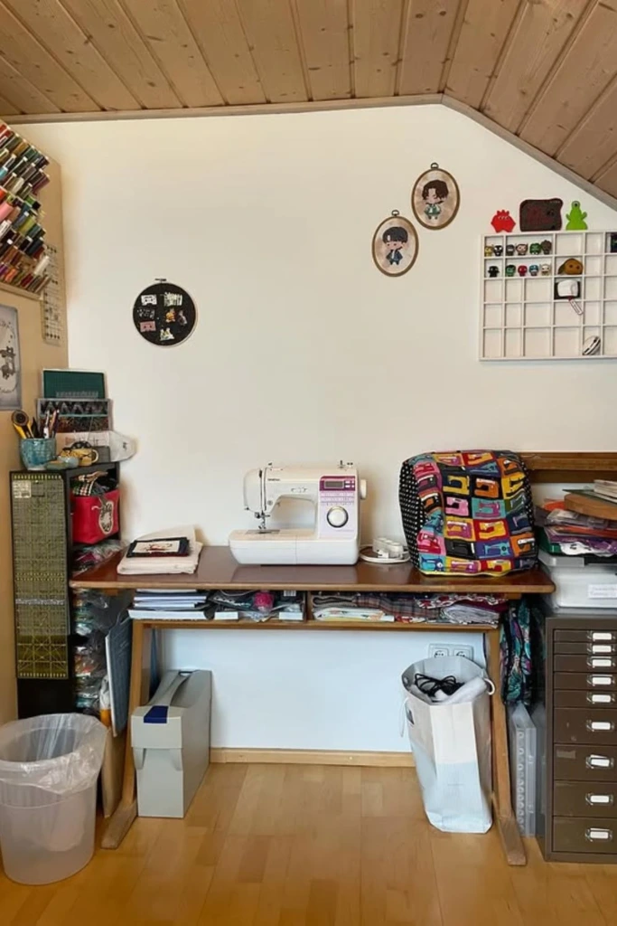 Compact Desk