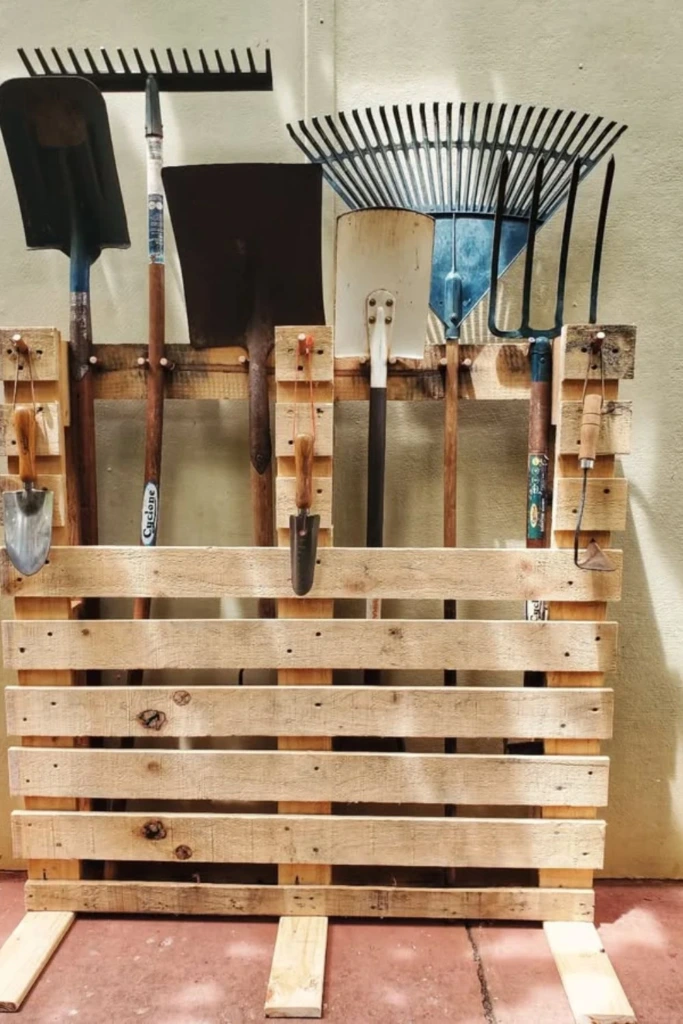 Pallet Stand