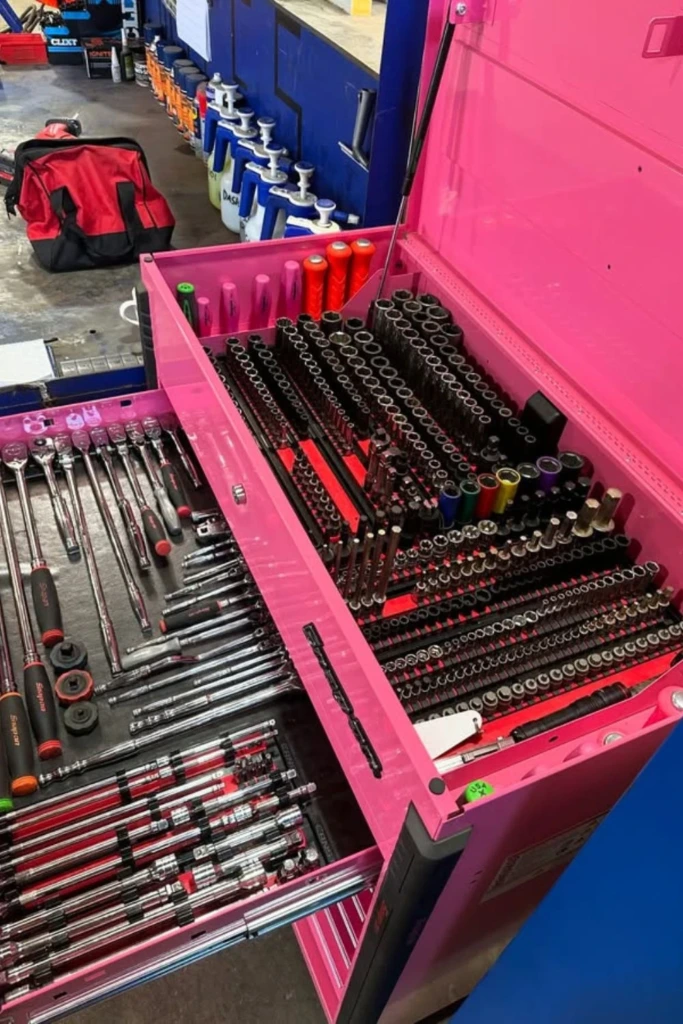 Socket Drawer
