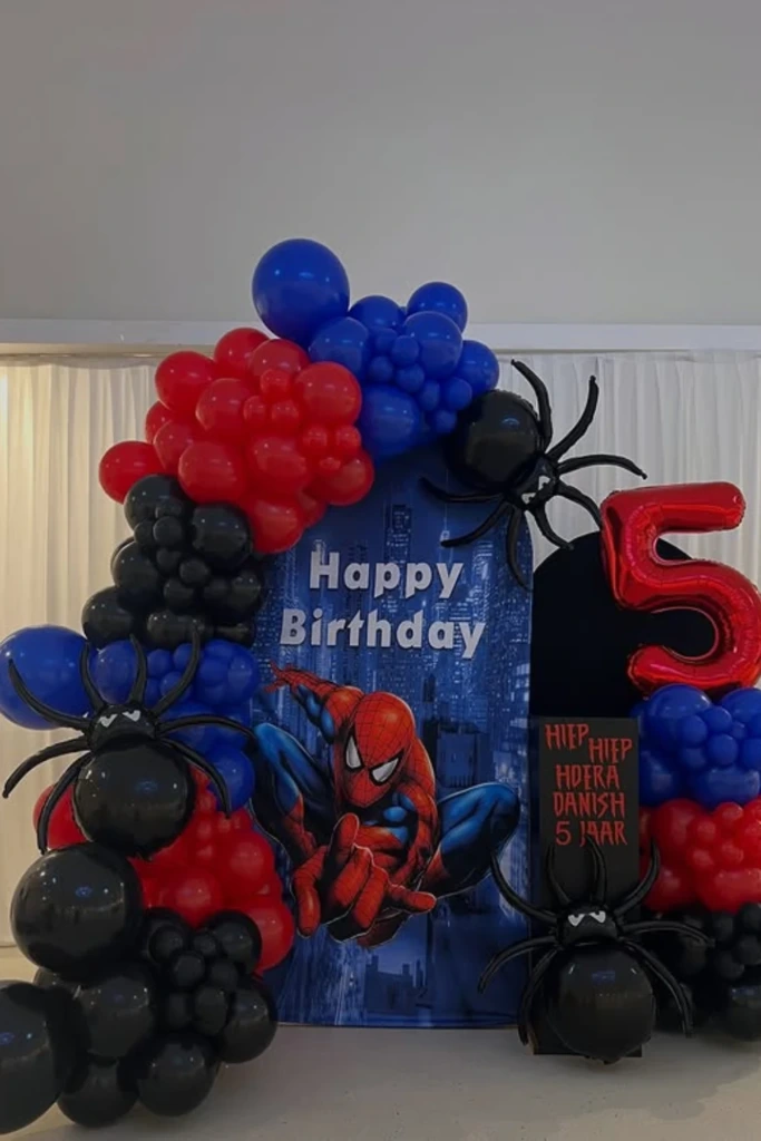 Spider Balloon Accents