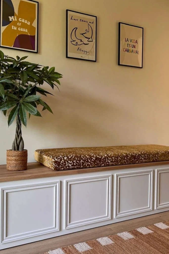 Panel Bench
