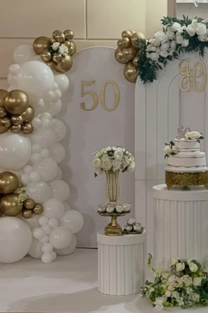 Cake Center Display