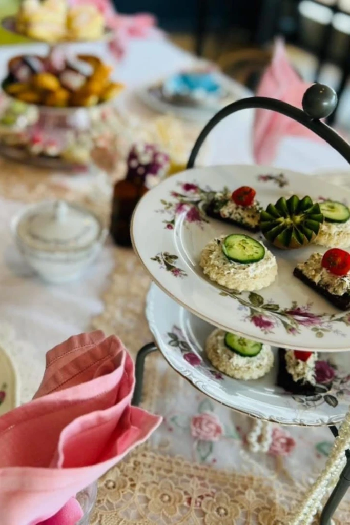 Vintage Tiered Tray Display