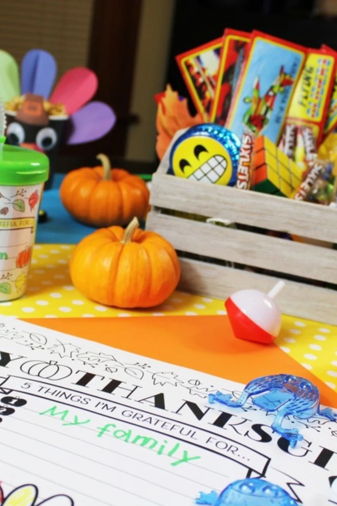 Kids’ Thanksgiving Activity Table