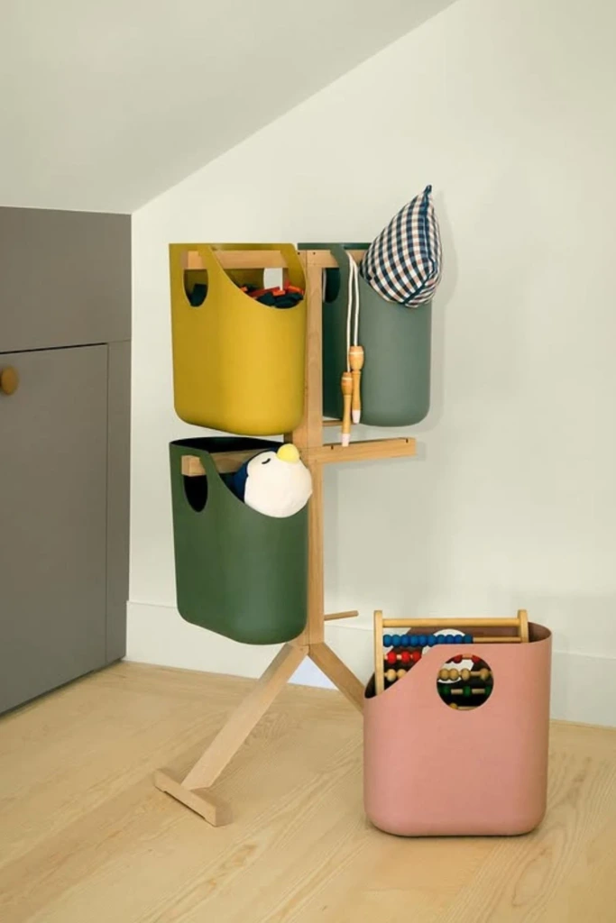 Bucket Stand