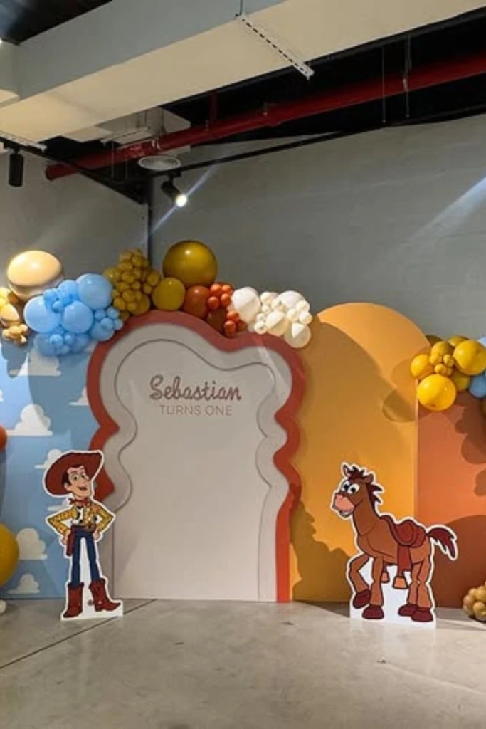 Jessie-Inspired Balloon Arch Entrance