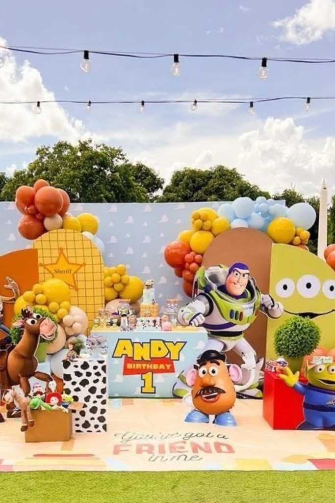 Character-Filled Main Stage
