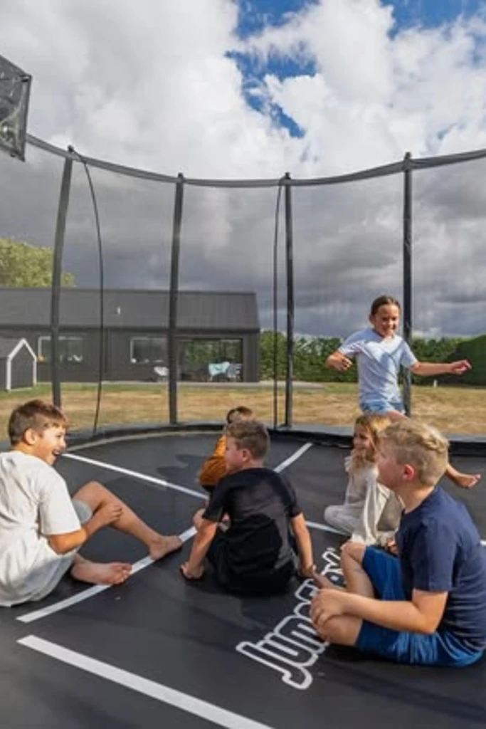 Hoop Bounce Game