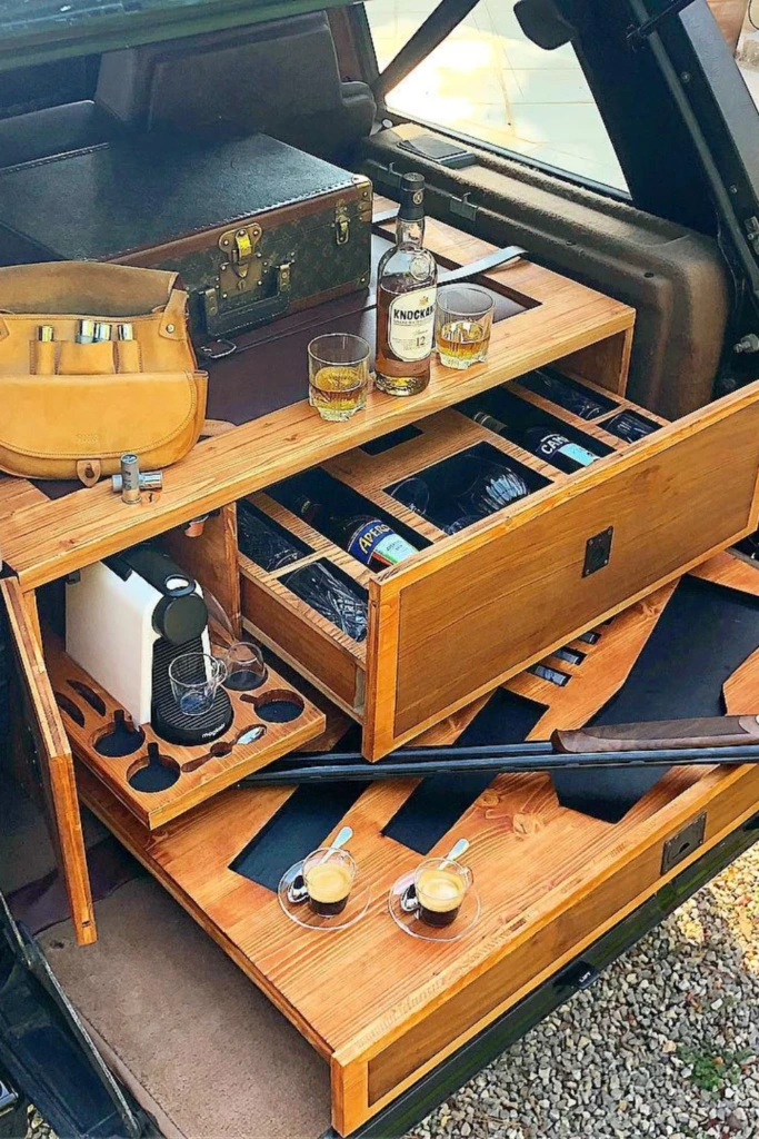 Pull-Out Drawer System