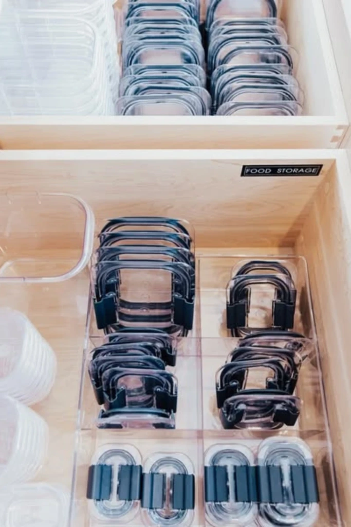 Vertical Lid Filing