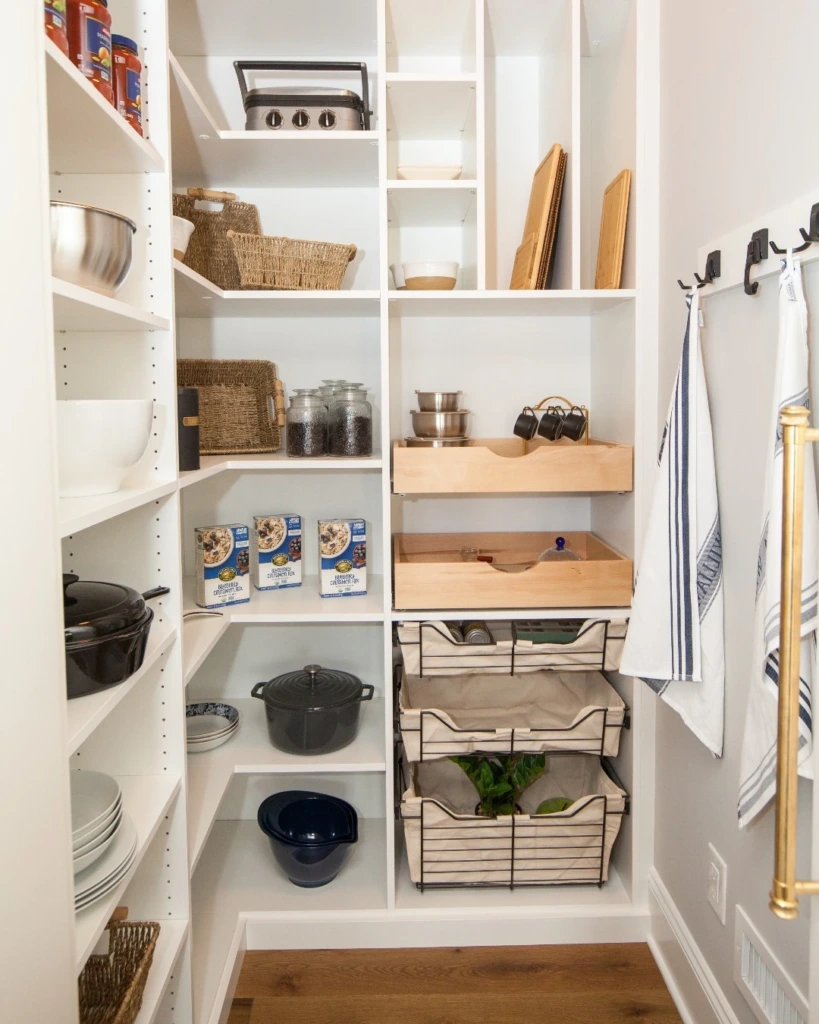 6. Slim Pantry Styling
