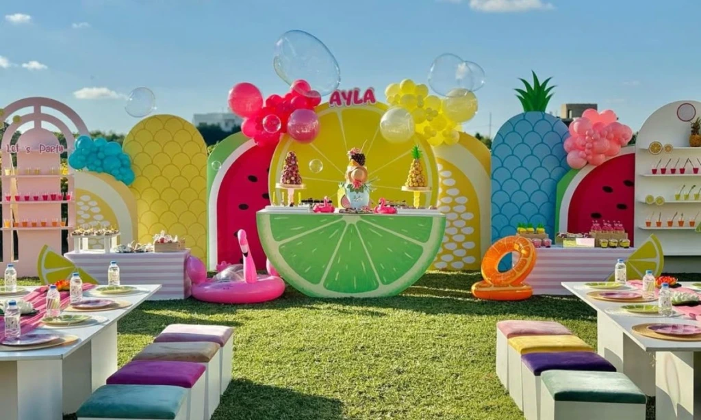 Water Party Decor That Can Be Used for Play Too