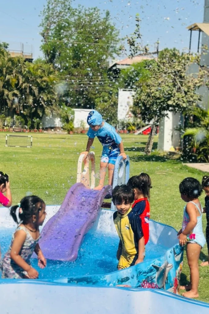 22. Backyard Slide Into a Splash Pool