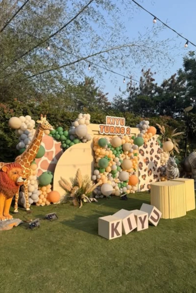 Outdoor Safari Setup