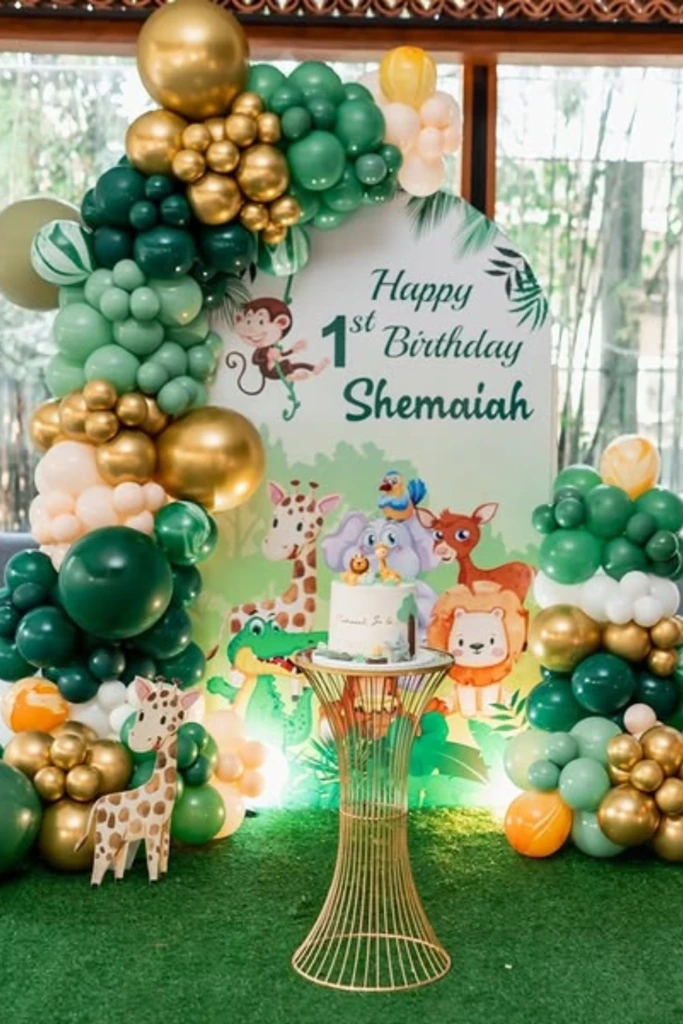 Cartoon Animal Backdrop
