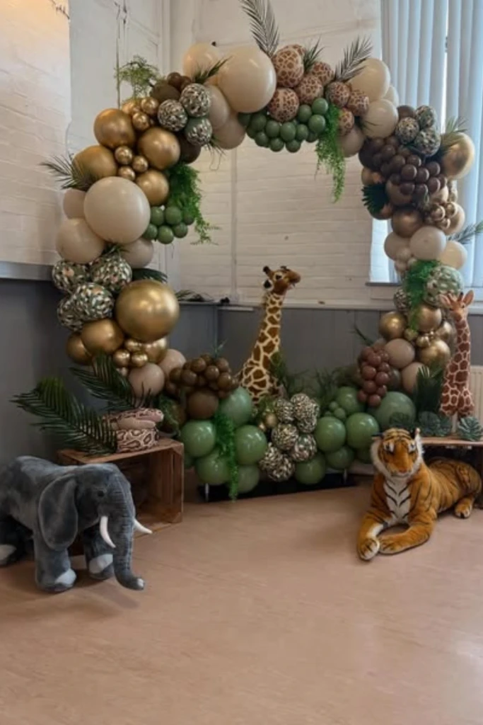Neutral Safari Arch