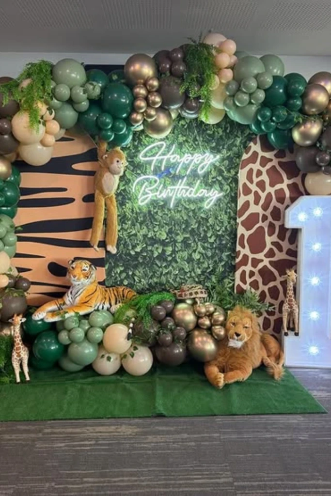 Jungle Feature Wall